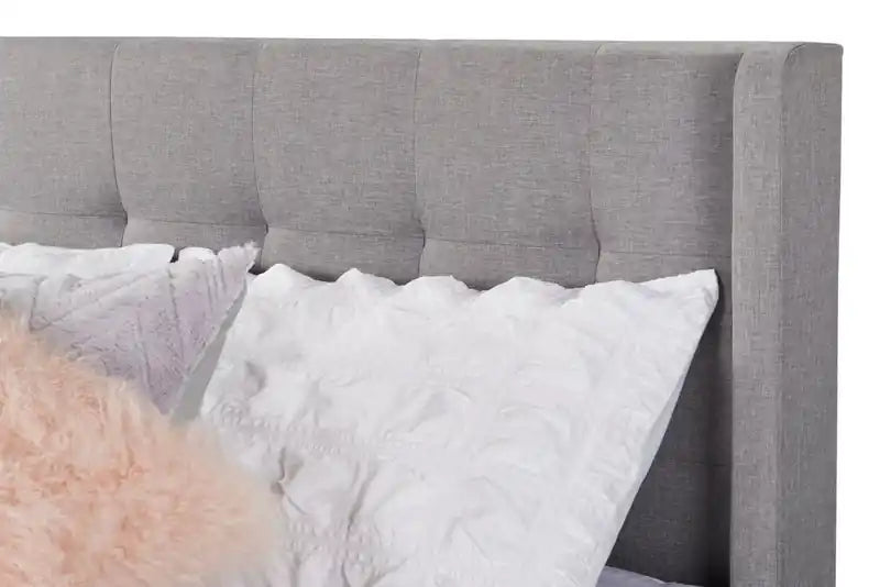 Lit capitonné à oreilles en tissu gris
