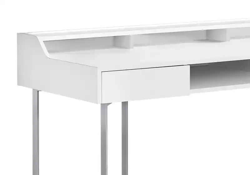 Bureau de 48 pouces avec 2 tiroirs et des casiers