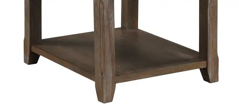 Table de bout traditionnelle 24 po avec rangement et port USB - Orme brun